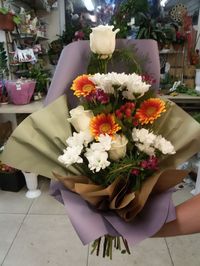 букет из кустовых хризантем